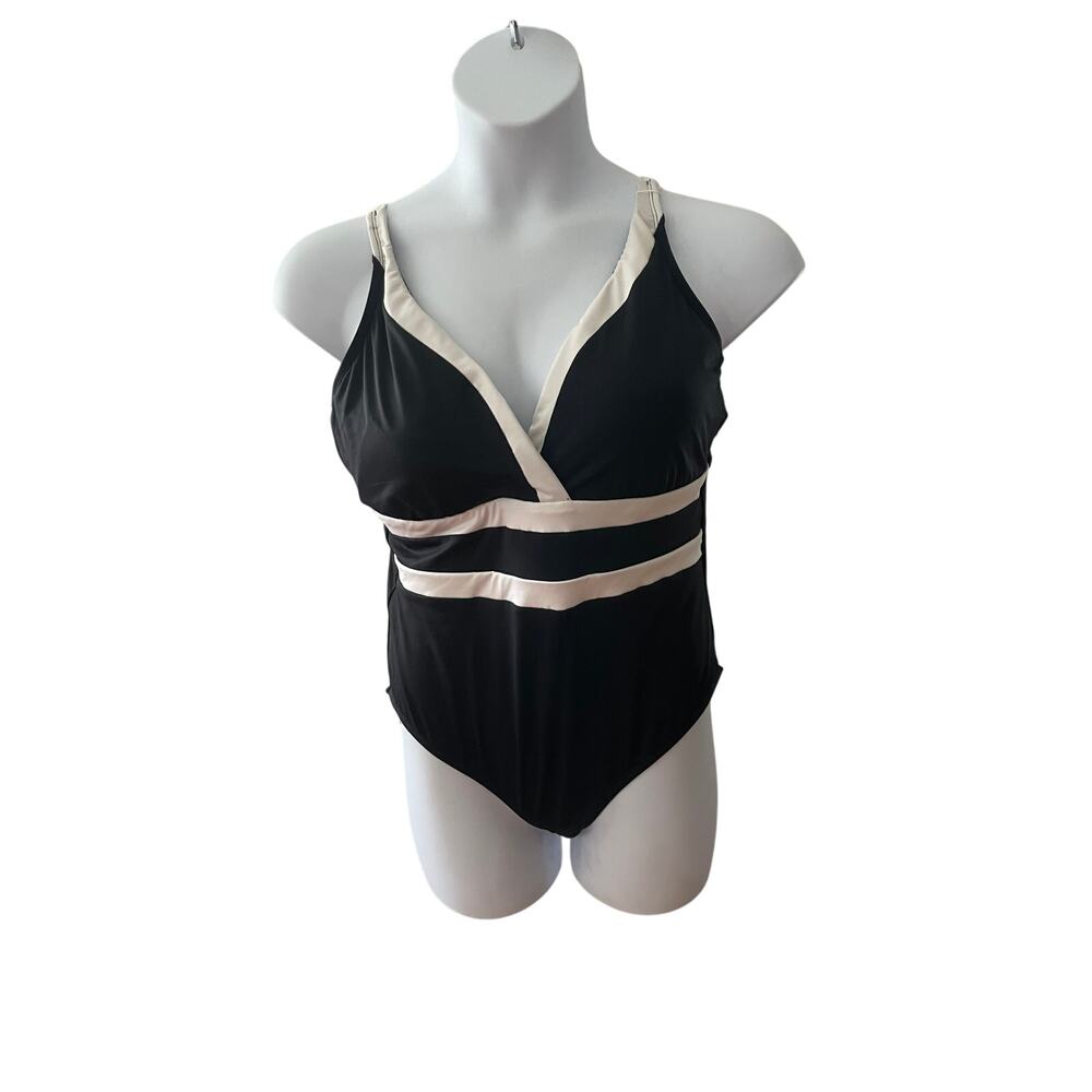 LA BLANCA, SIZE 16W, BLACK ONE PIECE SWIMSUIT WITH WHITE